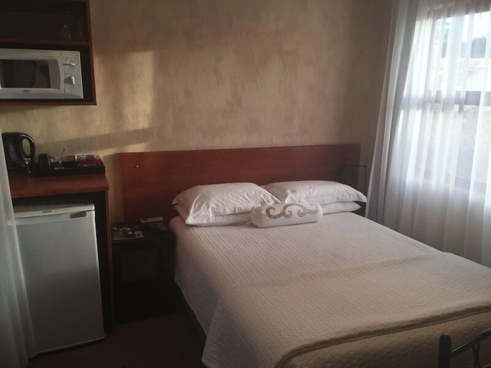 A La Martha S Air Port Guest House 10/38