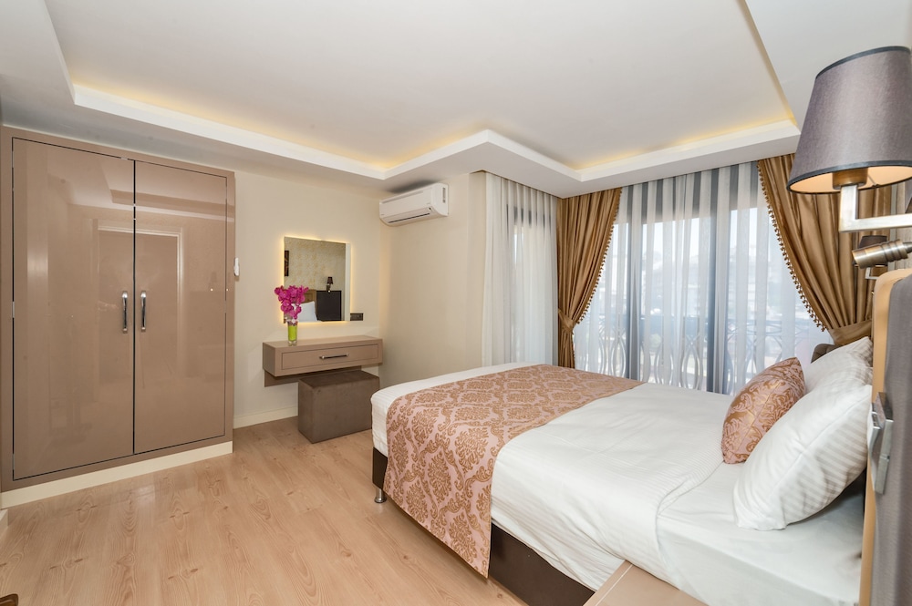 Gen Suites 11/50