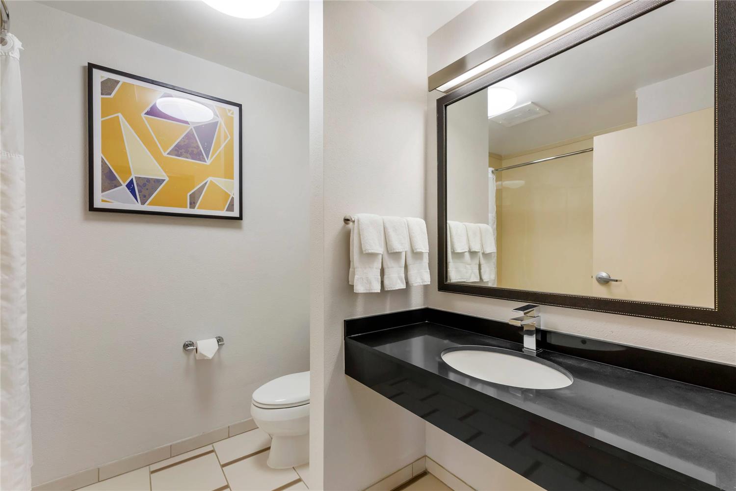 Comfort Inn and Suites Akron South 39/39