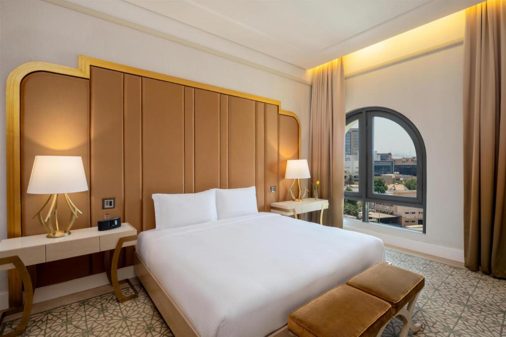 Ambassador, Suite, Double Bed