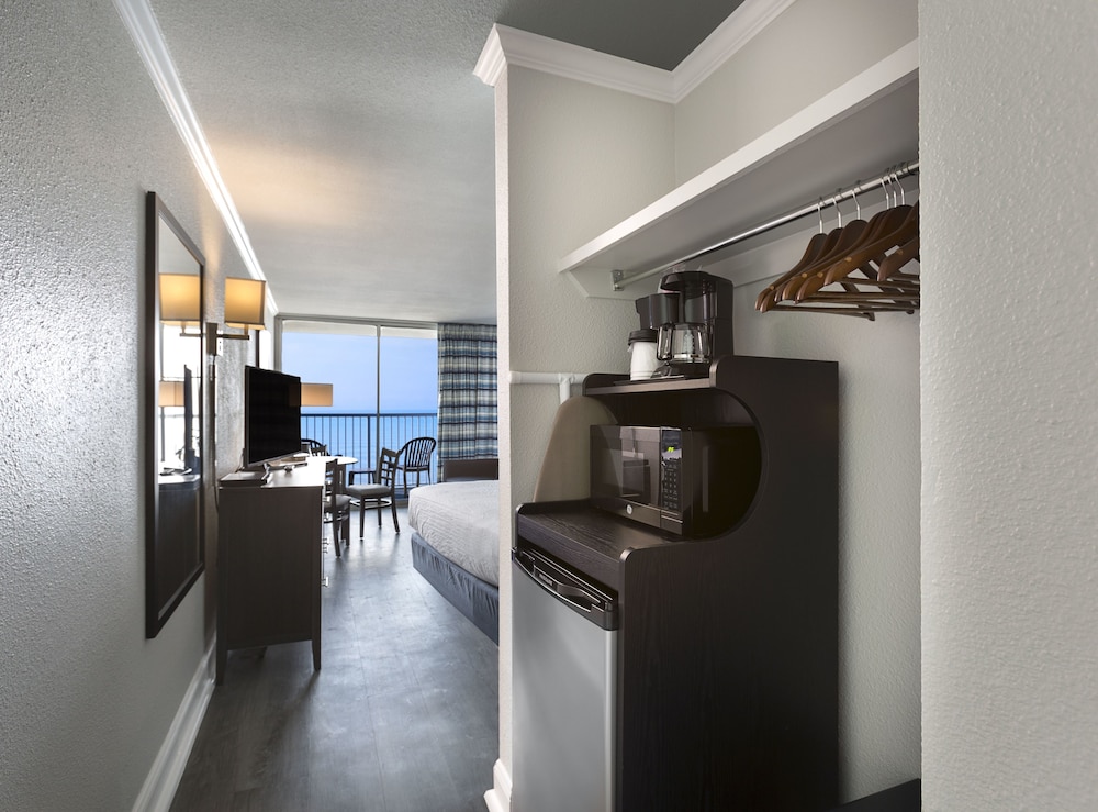 Compass Cove Resort 38/66