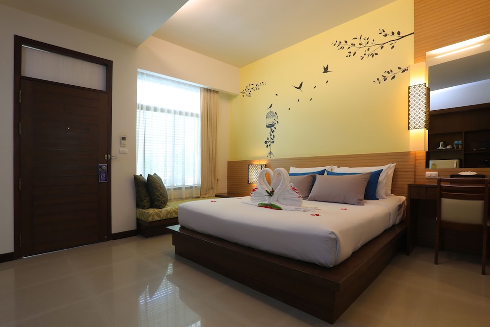 A2 Pool Resort 7/48