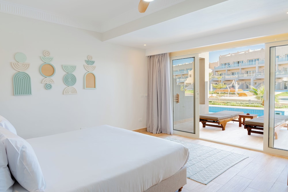 Diamond Beach by Pearl Resorts 32/84