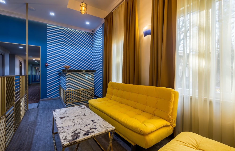 Hotel Gladius inn 51/63