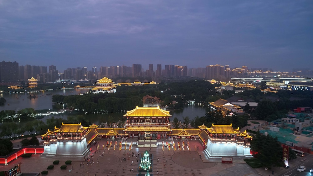 Fu Rong Ge Hotel 1/50