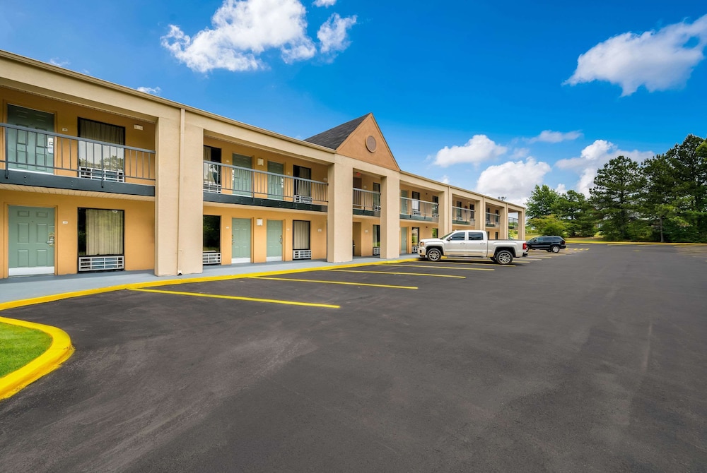Quality Inn Cullman I-65 Exit 310 2/30