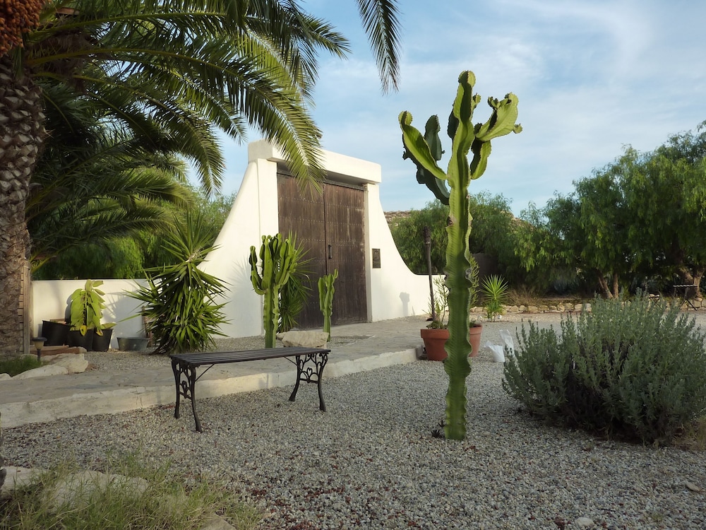 RELAIS DU SILENCE CORTIJO LOS MALENOS 68/74