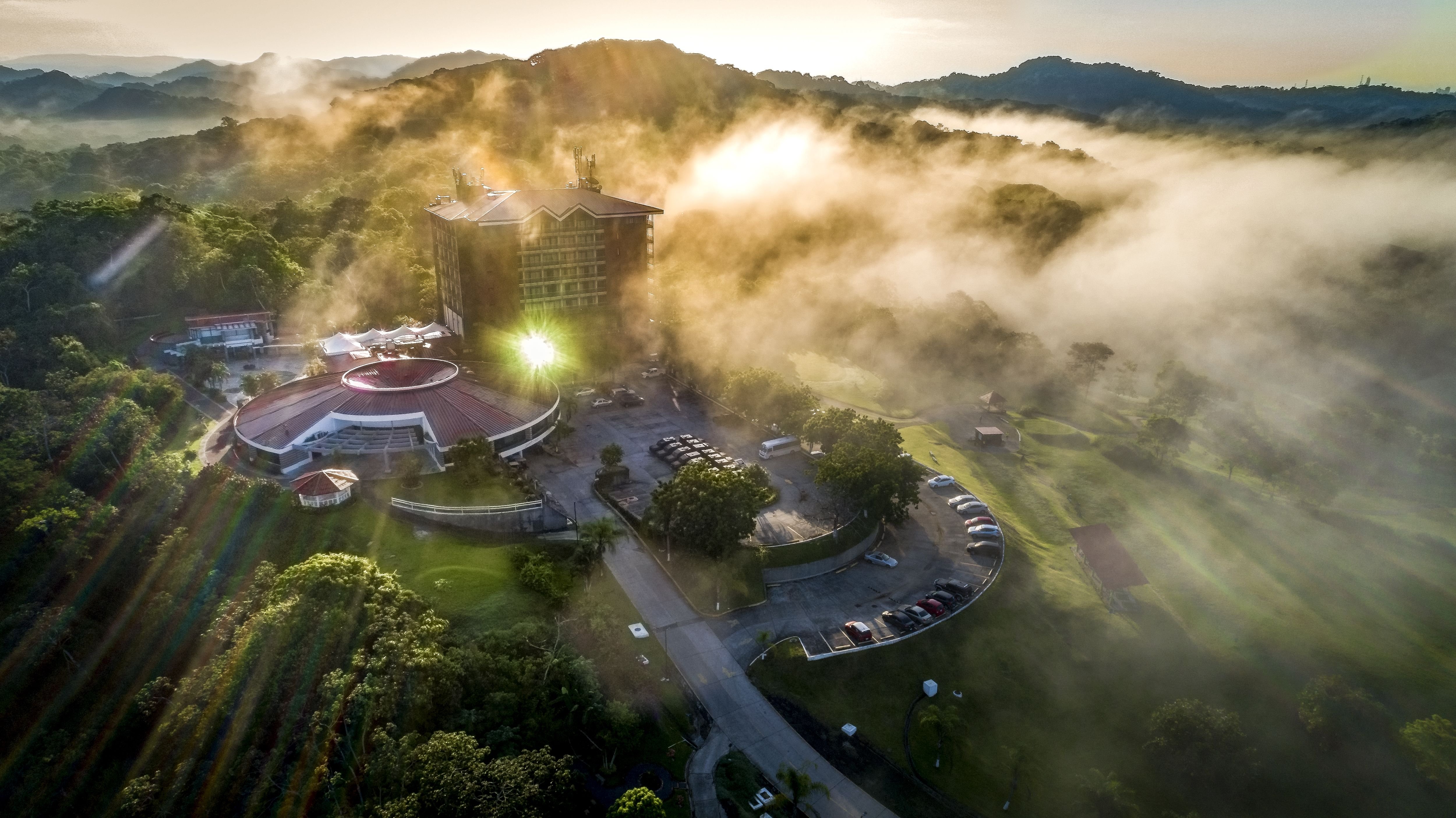 Summit Rainforest Golf Resort & All Inclusive 22/23