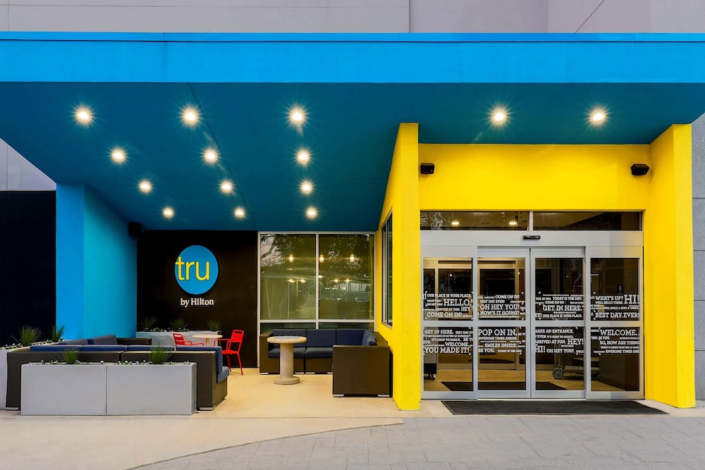 Tru By Hilton Dallas Market Center 31/59