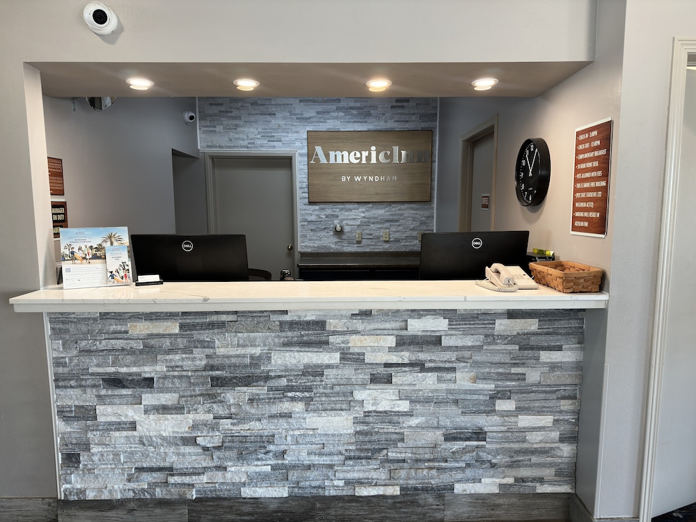 AmericInn by Wyndham Mauston 8/44