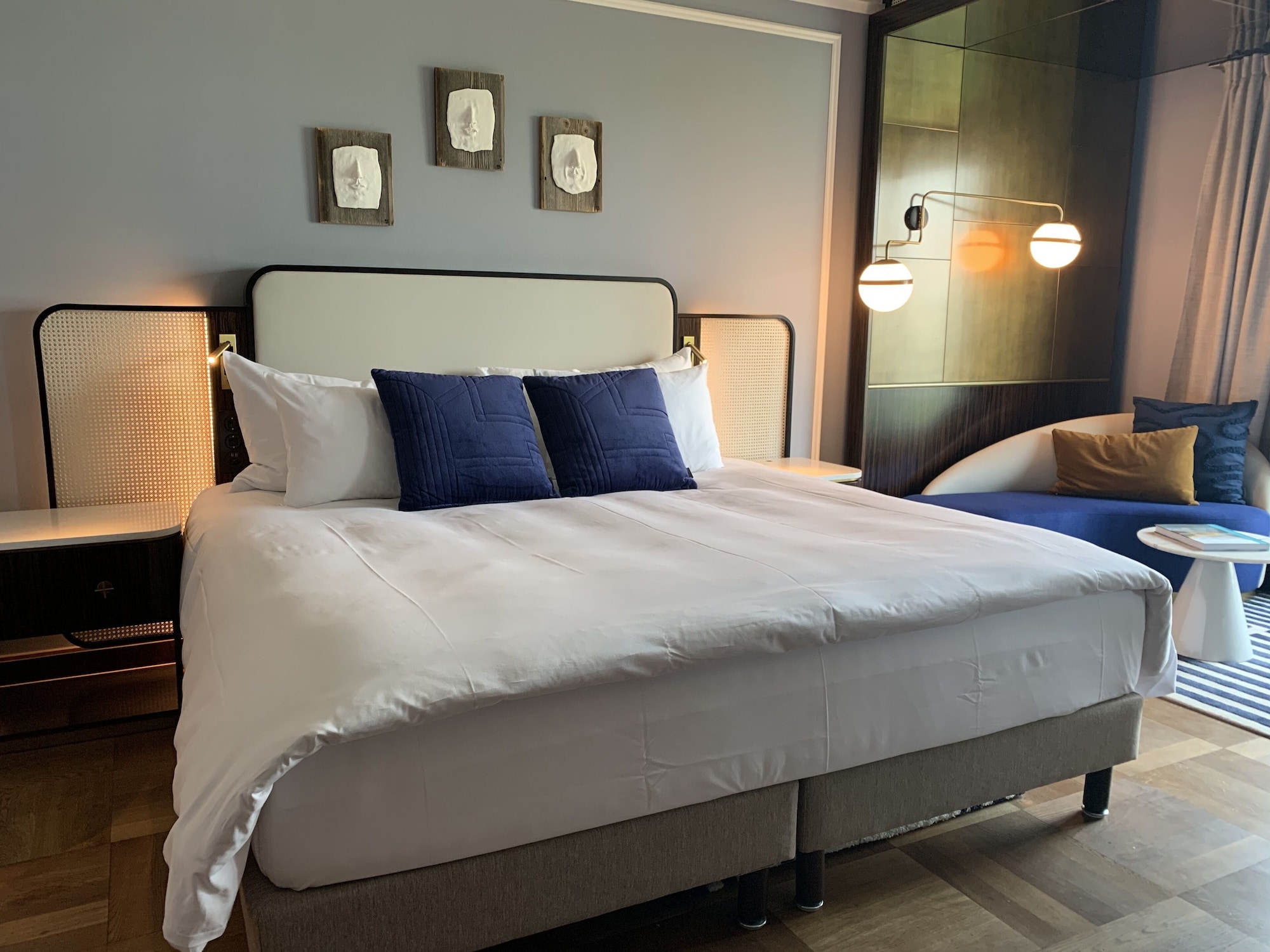 COMFORT, DOUBLE BED