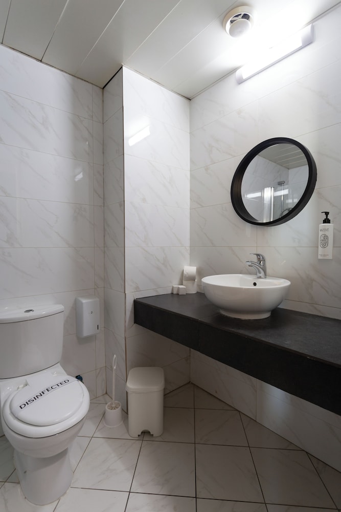 Piere Anne Beach Hotel 44/47