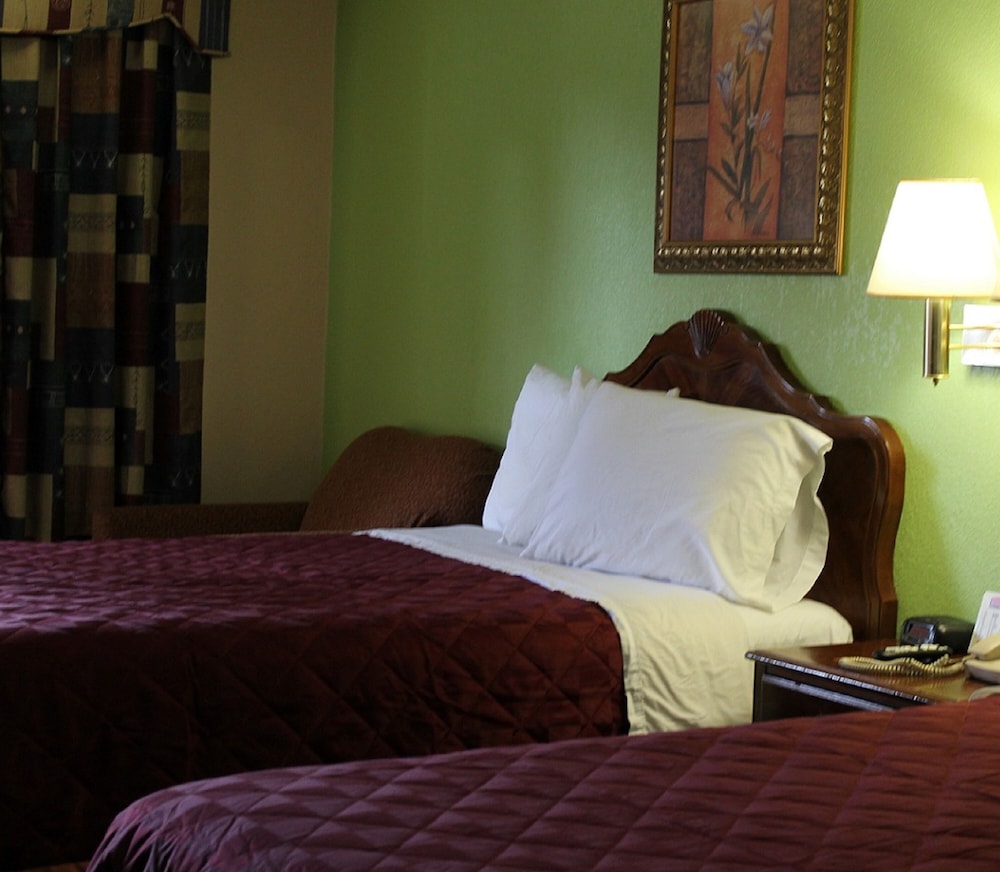 Fairbridge Inn Suites Mcdonoughga 30/52