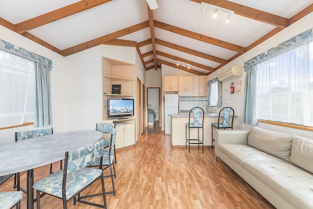 APOLLO BAY HOLIDAY PARK 31/50