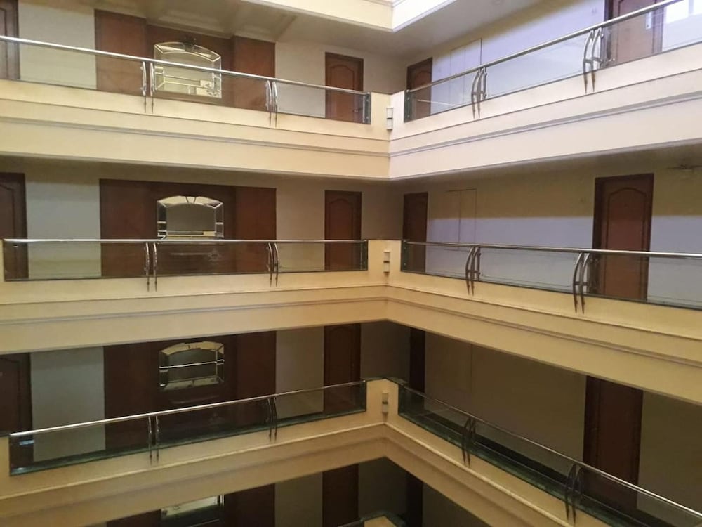 Hotel Samrat 3/40