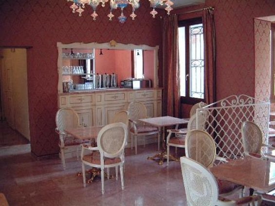Hotel Tre Archi 37/46