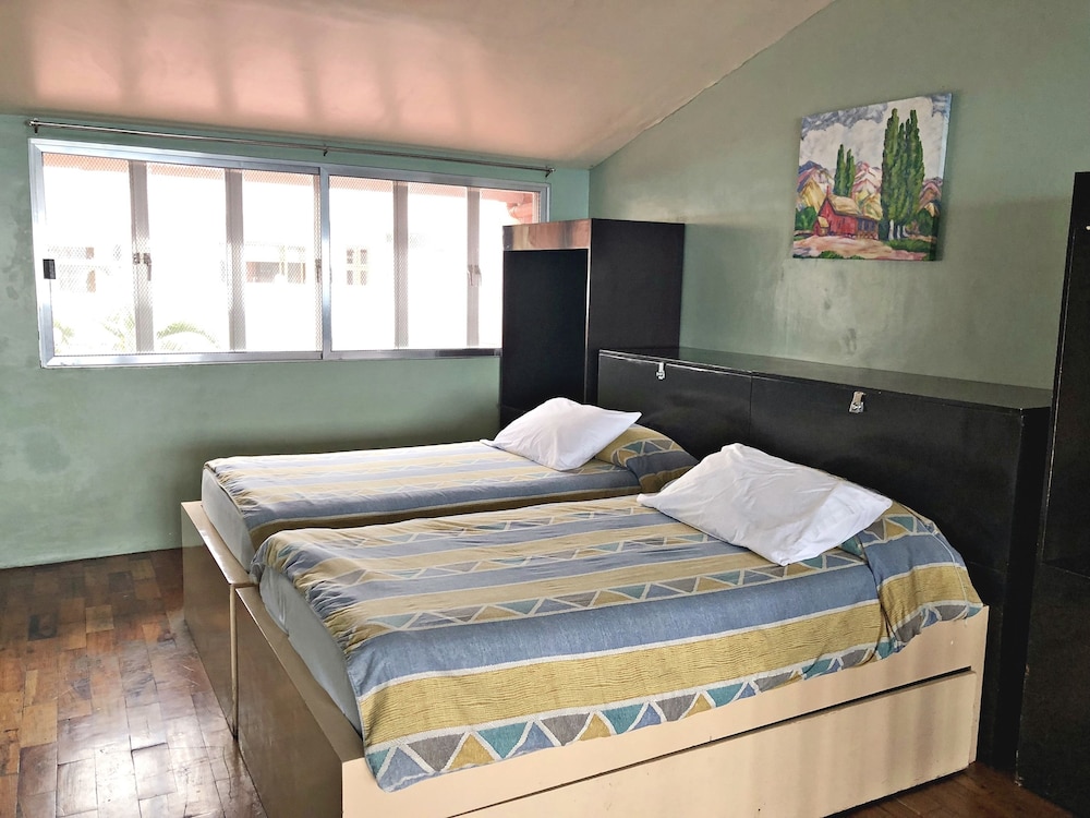 Pura Vida Resort 8/50