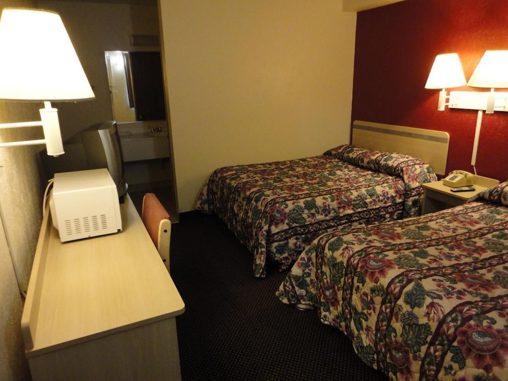 Americas Best Value Inn Battle Creek 11/13