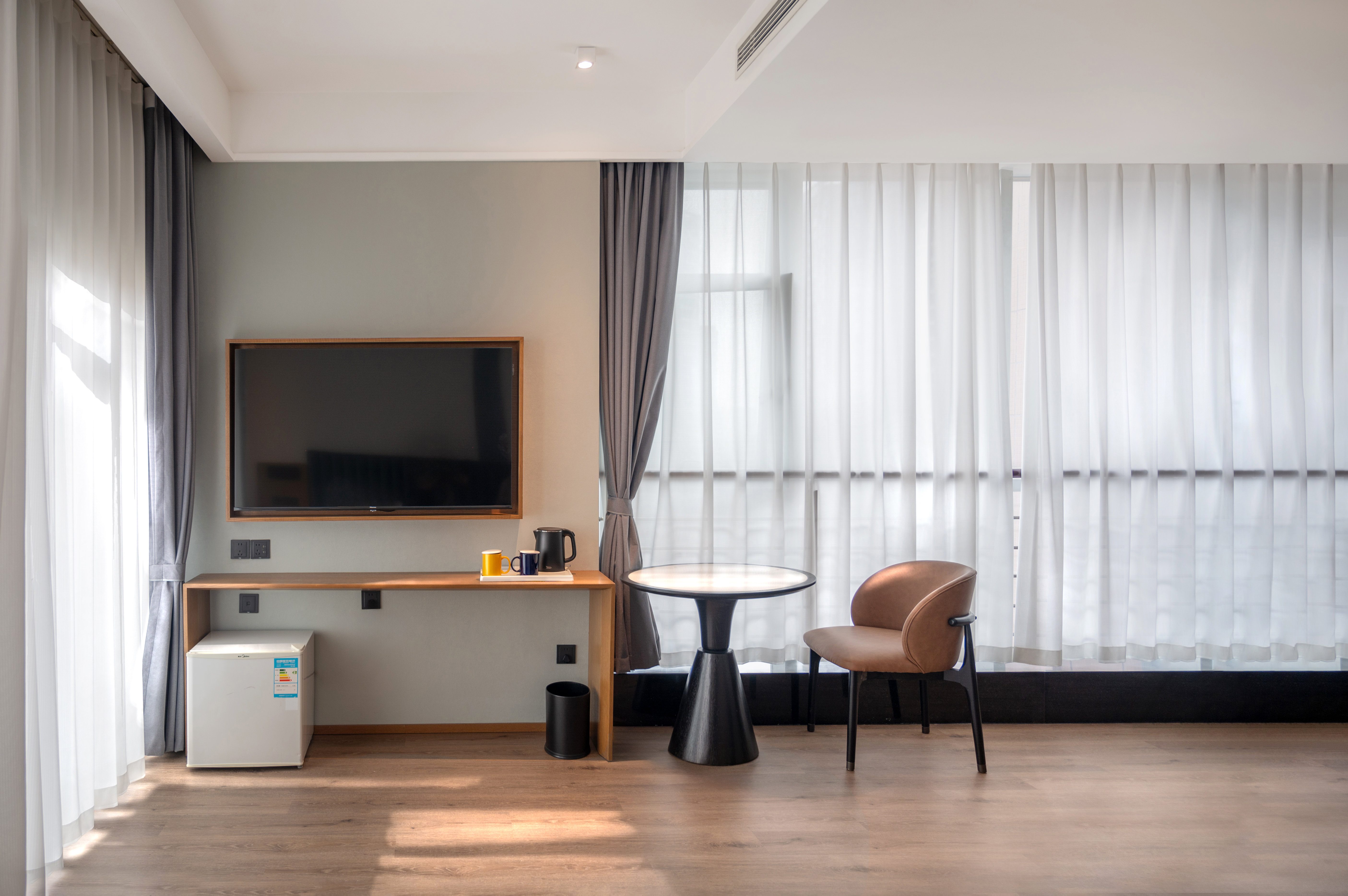 HOLIDAY INN EXPRESS CHENGDU WEST GATE 41/43