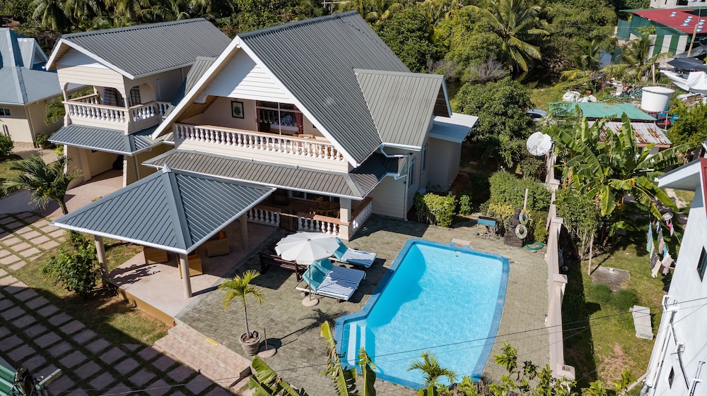 Villa Aya 23/37