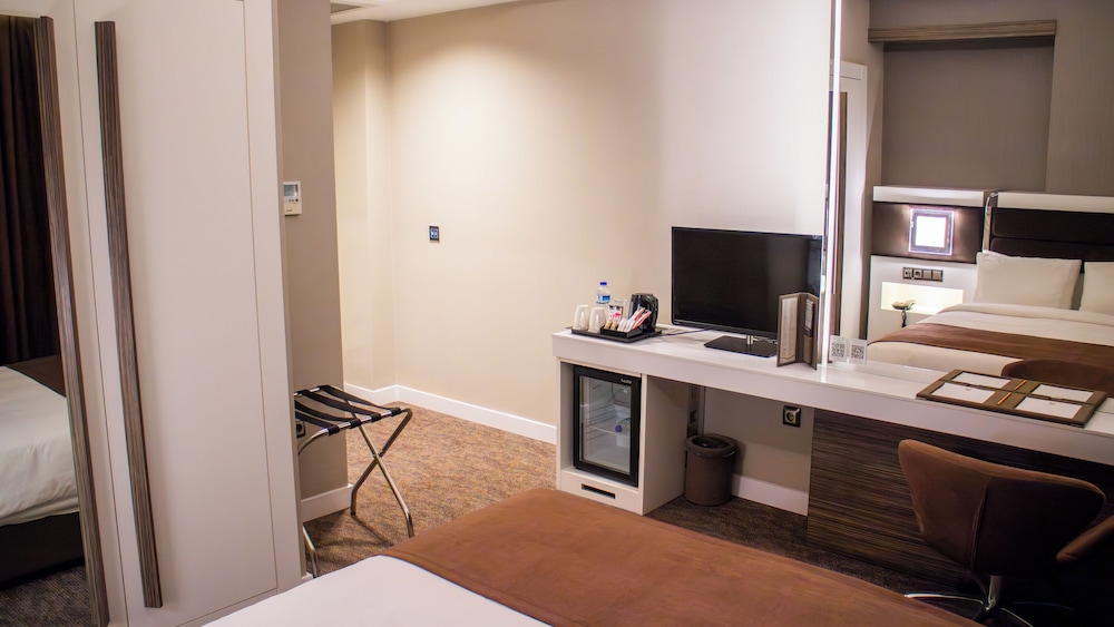Modernity Hotel 28/37