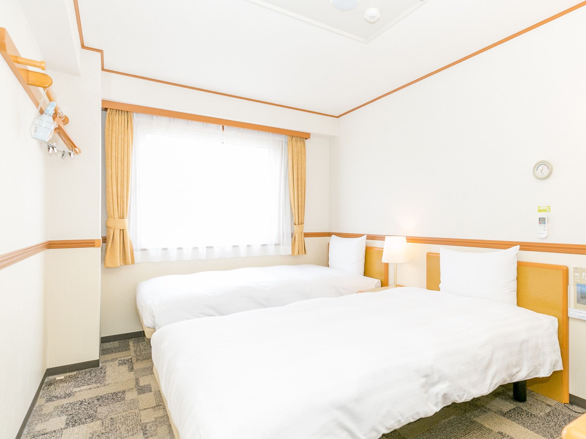 STANDARD, TWIN BEDS