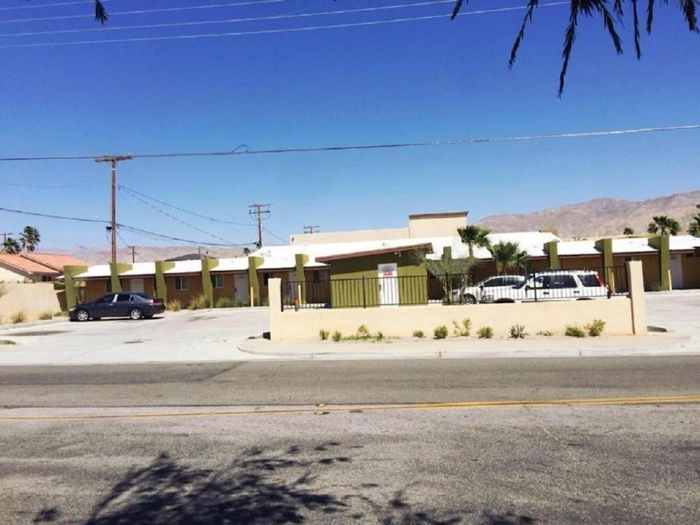 Europa Inn & Suites 1/40