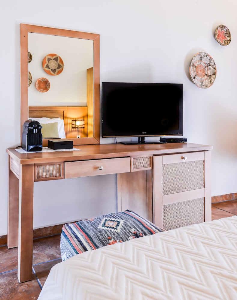 Varos Village Boutique Hotel 38/49