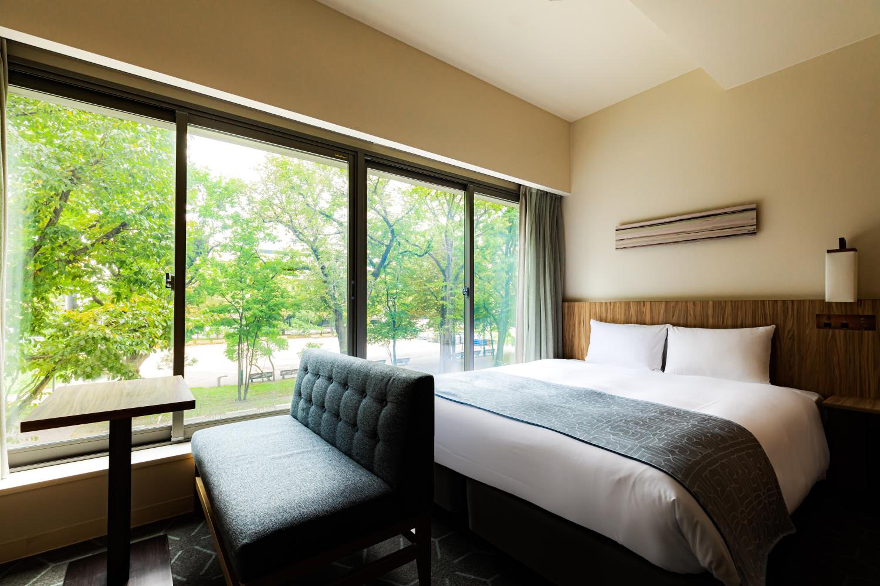 Renovated, Double Bed, Park View