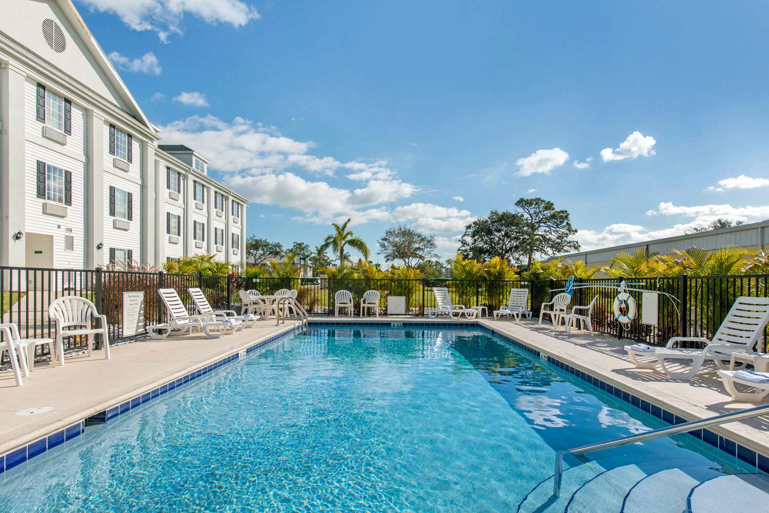 Quality Inn Palm Bay Melbourne I-95 34/35