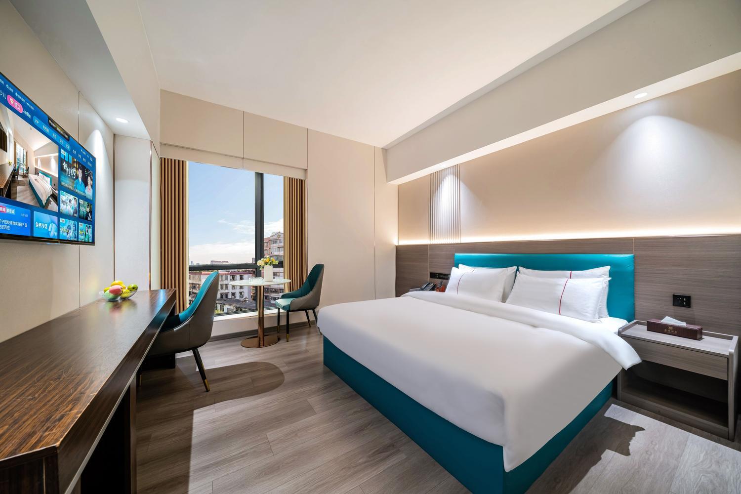 Boutique, Queen Bed