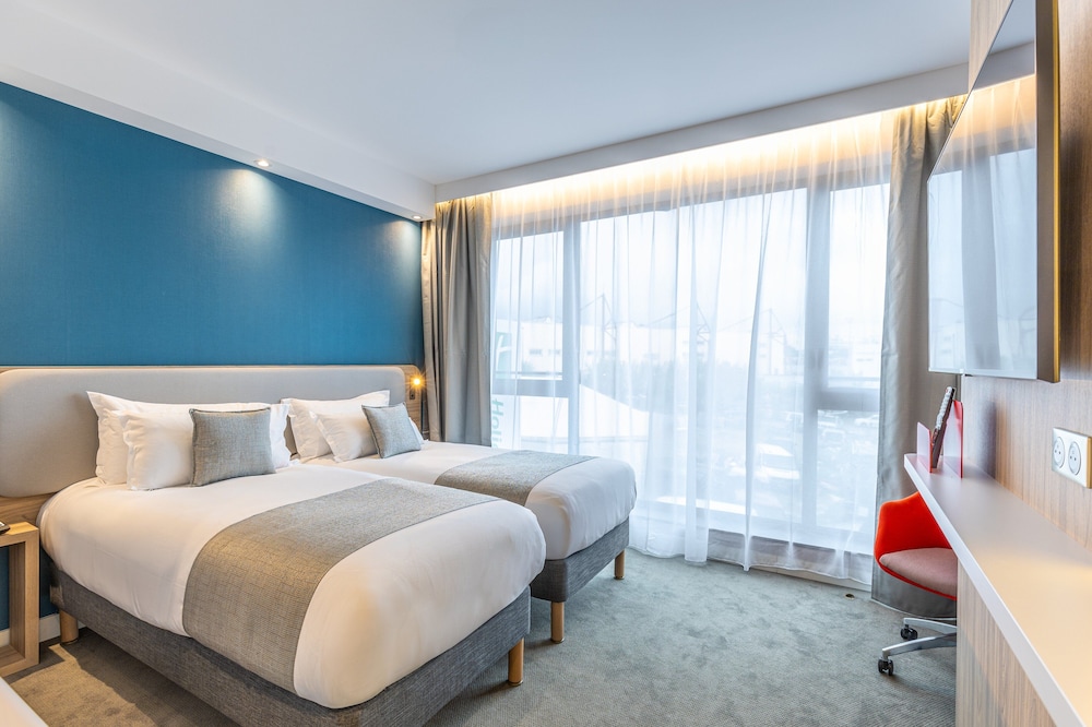 Standard, Twin Beds