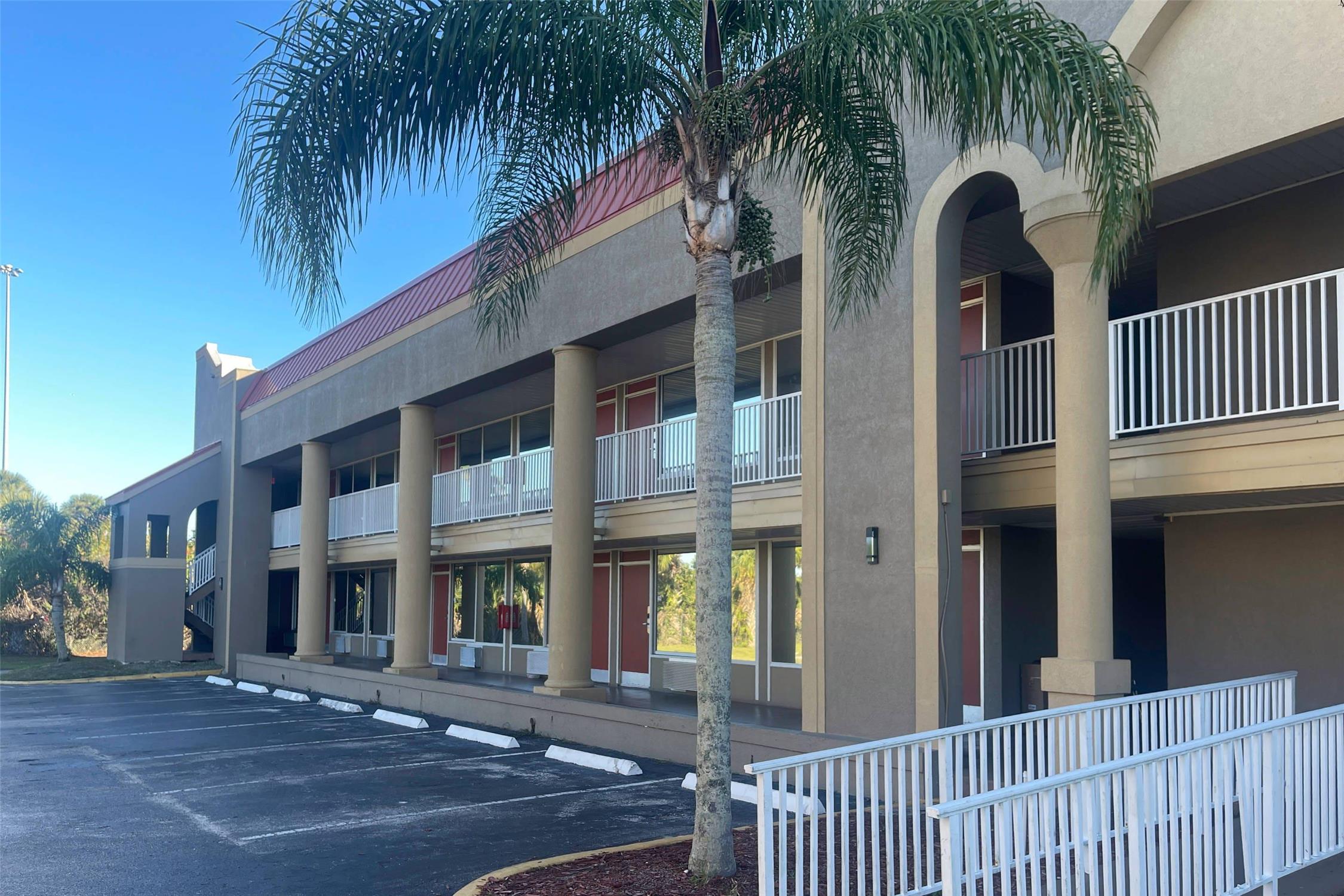 Quality Inn Kennedy Space Center 2/47