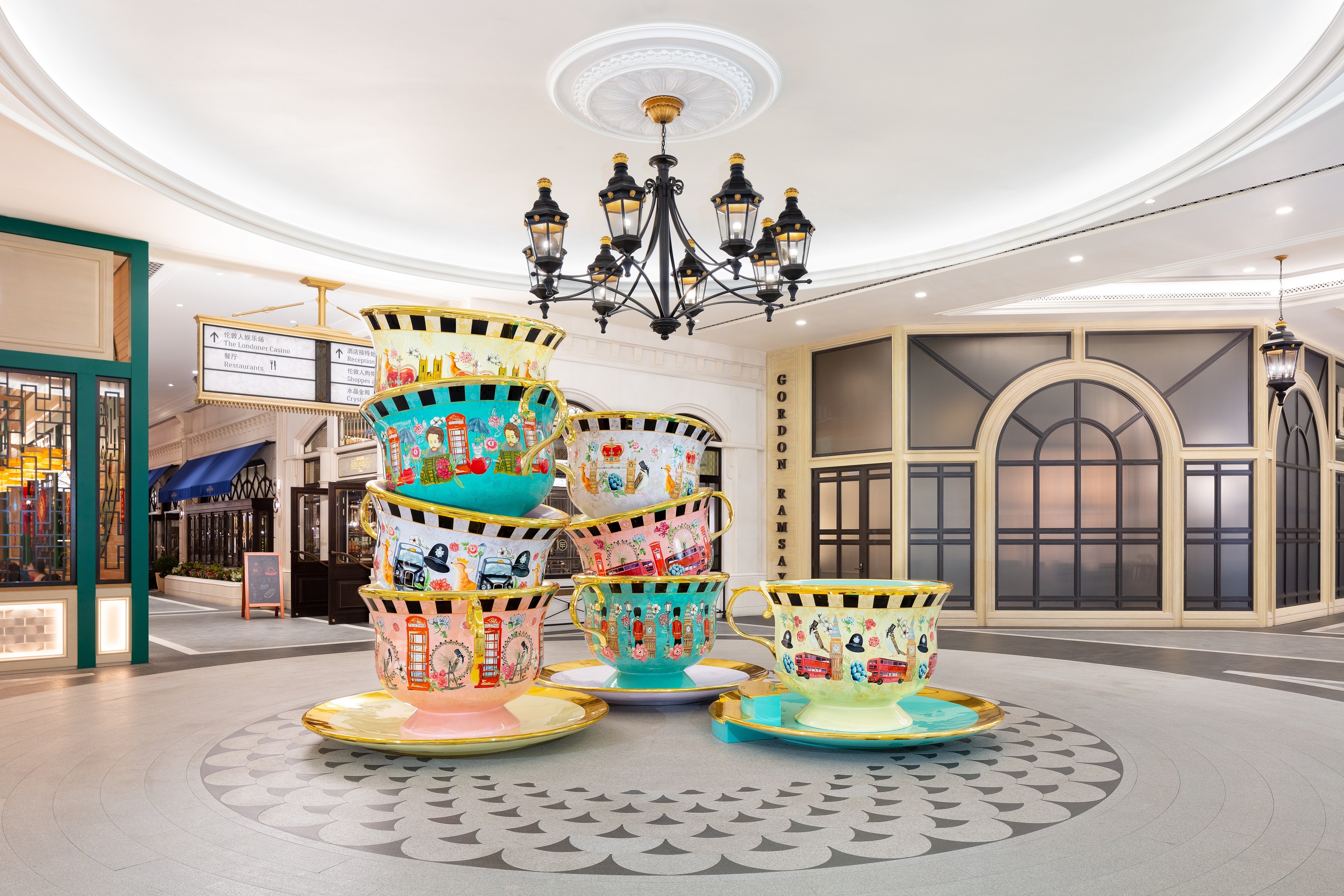 The Londoner Hotel (ex Holiday Inn Macao Cotai Central) 35/50