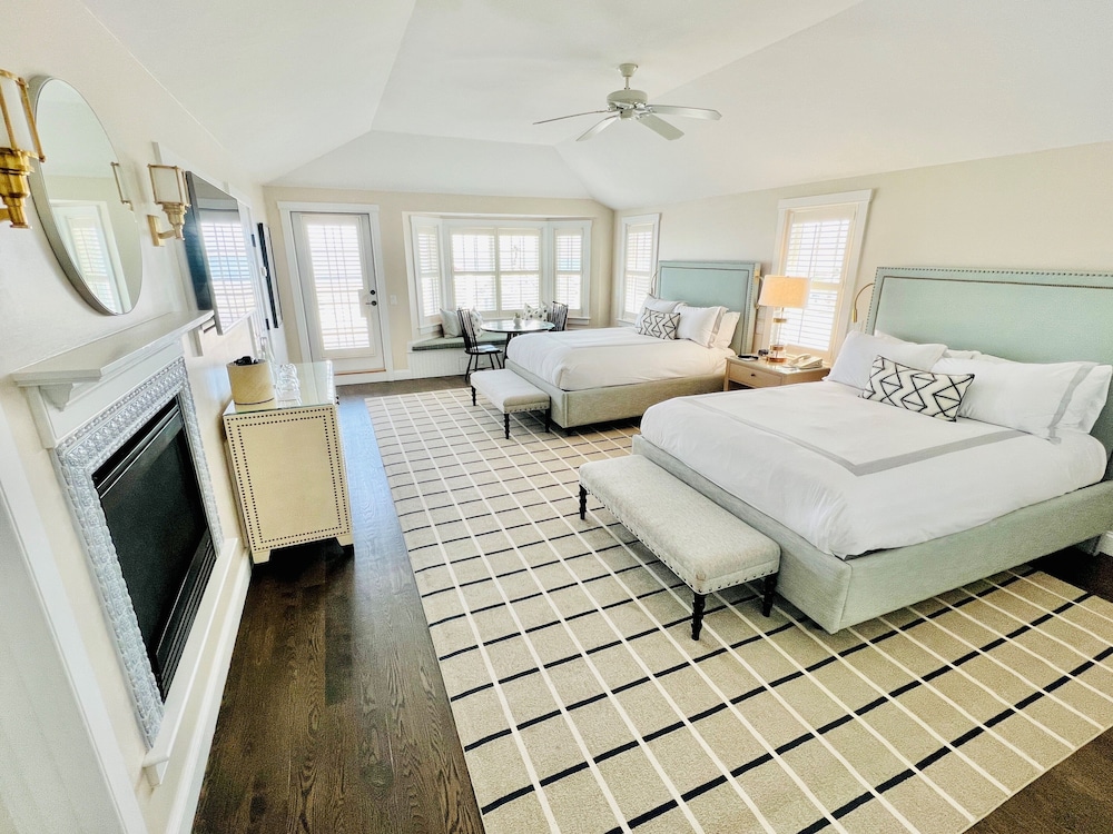 Beach House, 2 Queen Beds
