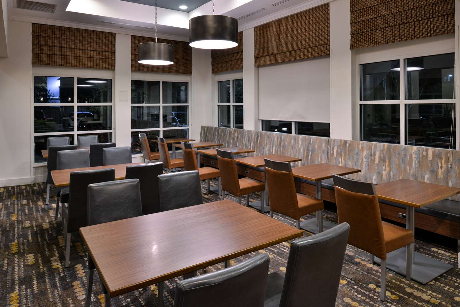 restaurant cafeteria
