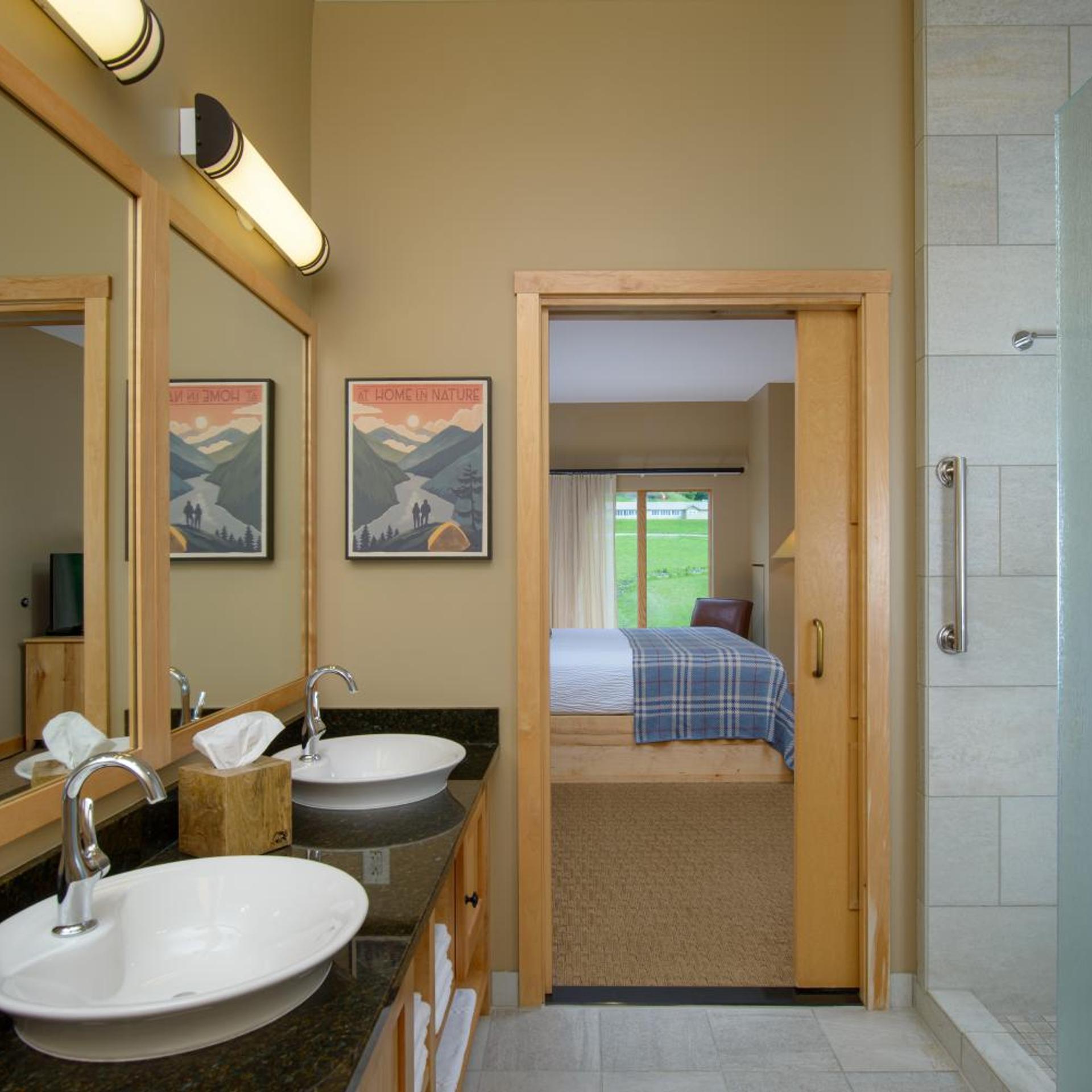 Deluxe, Triple, Burke Mountain Hotel and Conference Center 2/2