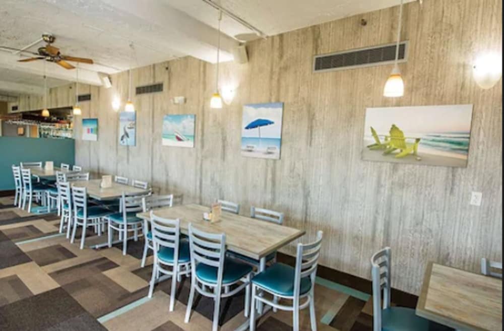 Ramada Plaza by Wyndham Virginia Beach Oceanfront 38/50