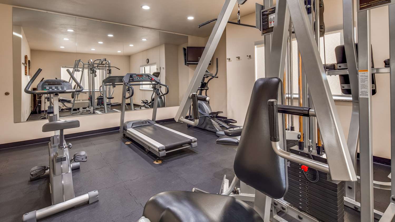 Best Western Plus Battle Ground Inn & Suites 22/36