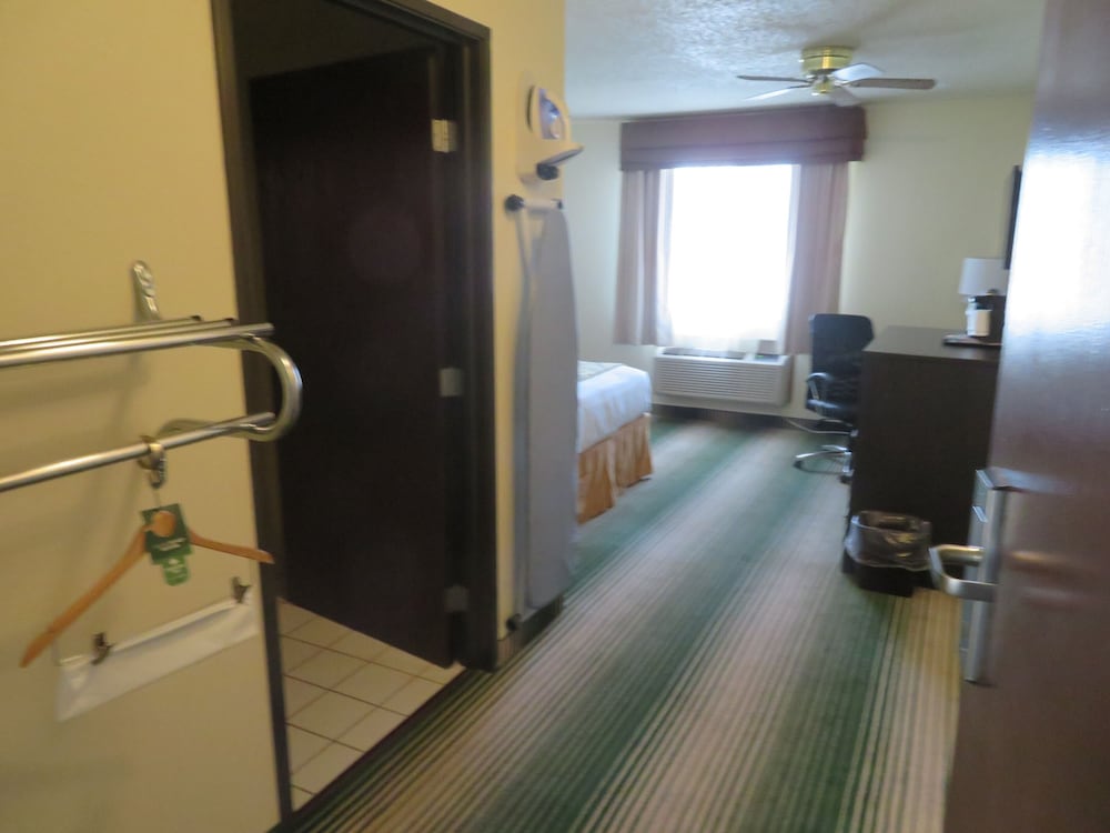 SureStay Plus by Best Western Montrose 24/48