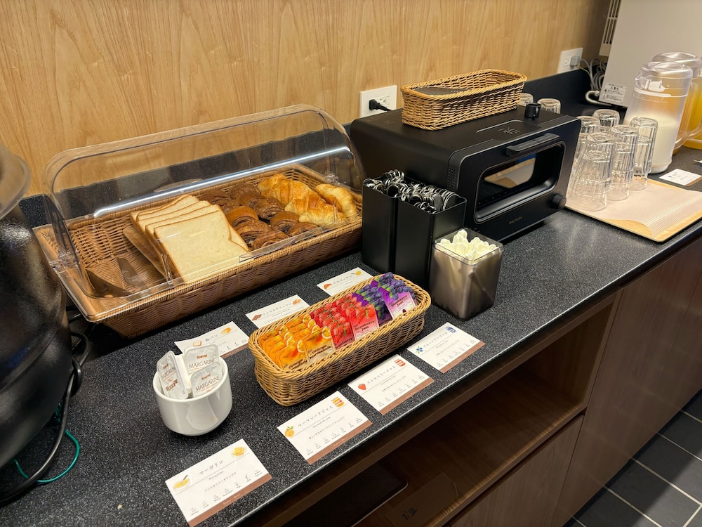 Hiromas Hotel Kotobuki (ex Hostel wahaku kotobuki) 56/62
