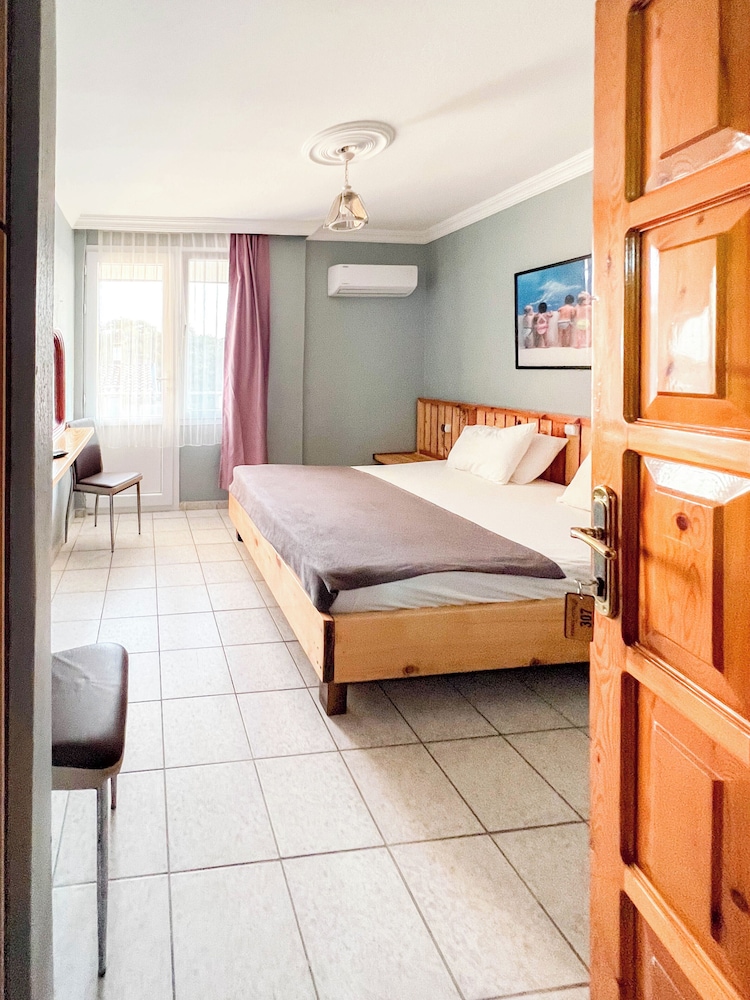 Hermes Hotel Ozdere 12/50