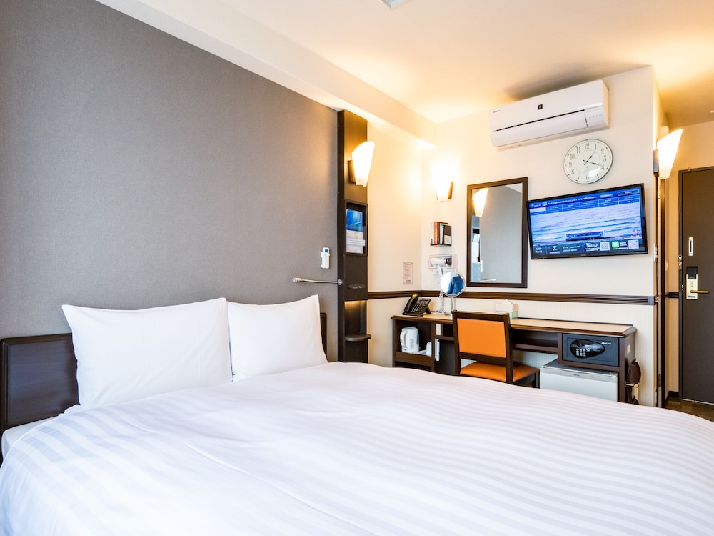 ROOM, DOUBLE BED, SMOKING