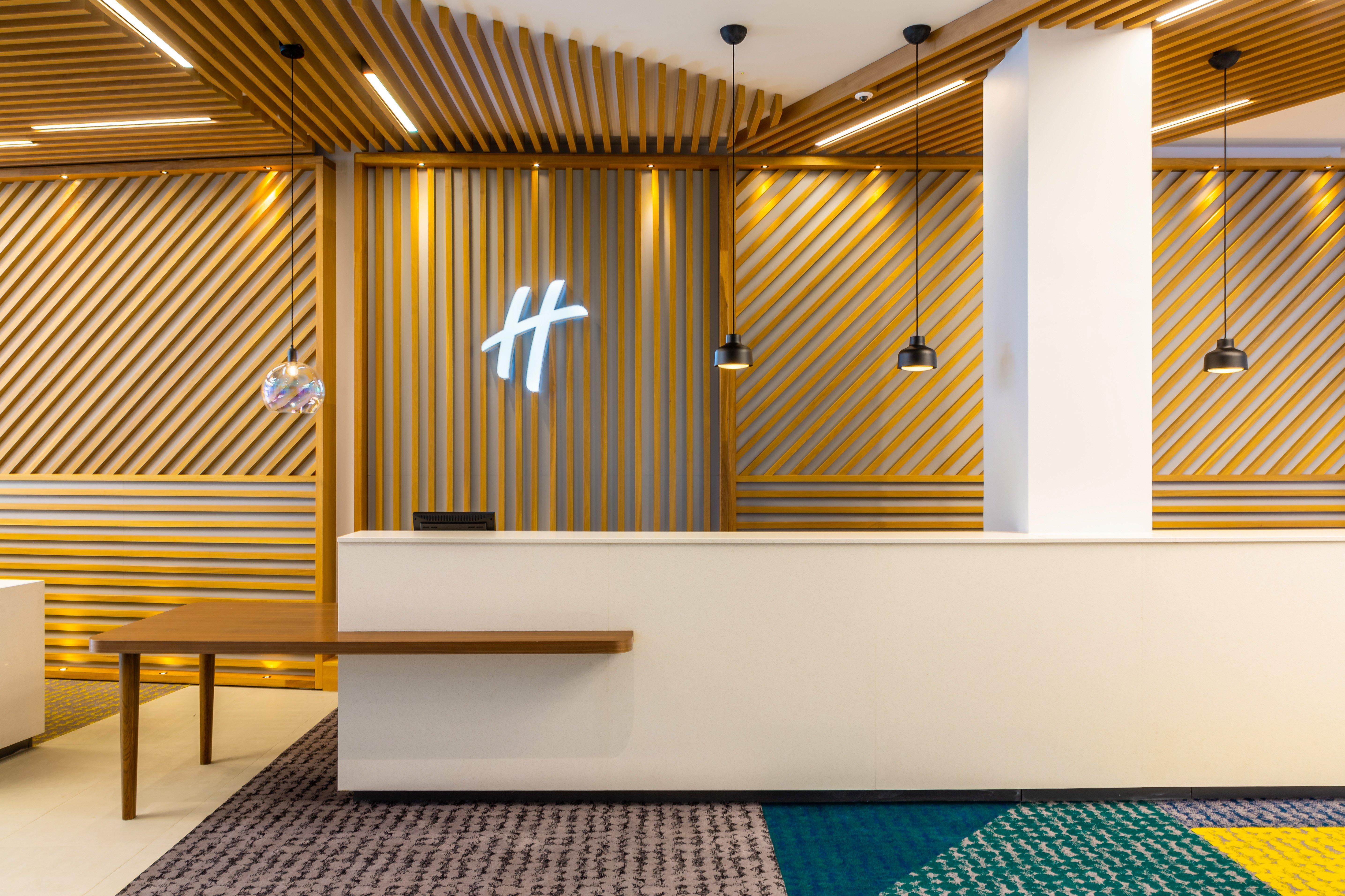 Holiday Inn - Dublin Airport 6/50