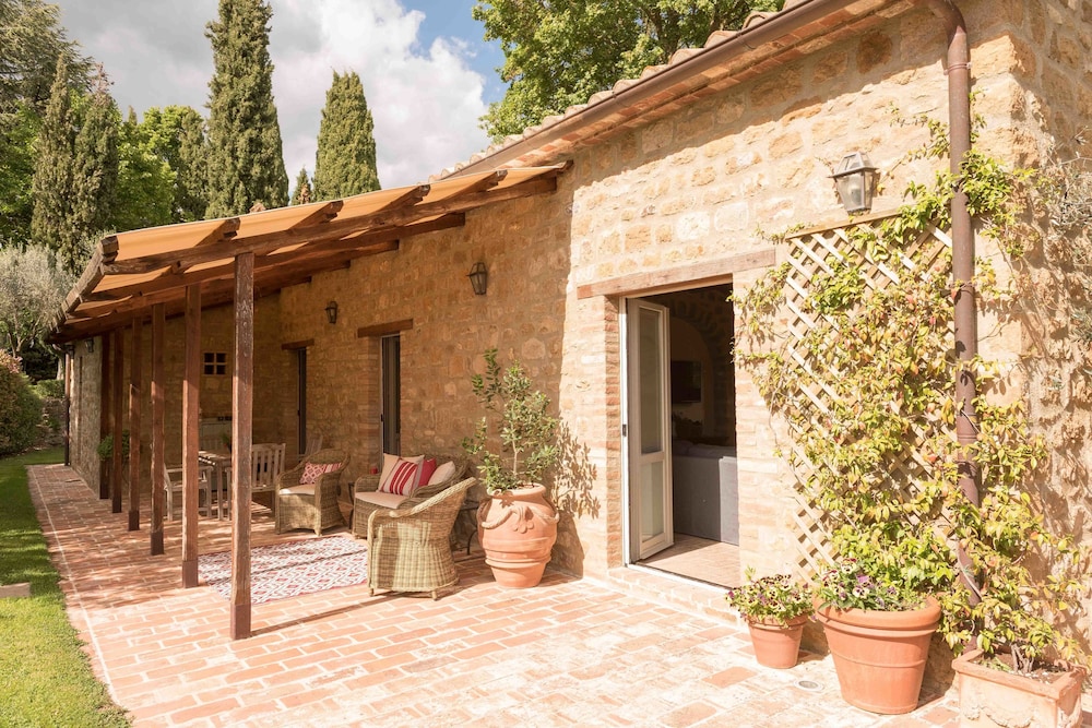 Tenuta Santo Pietro 22/50