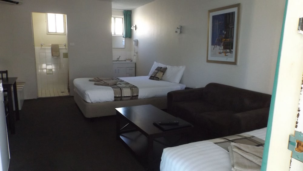 Coffs Harbour Pacific Palms Motel 21/23