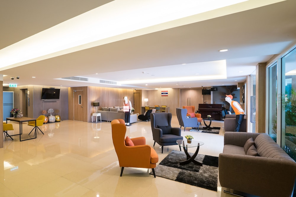 Beyond Suite Hotel 55/73