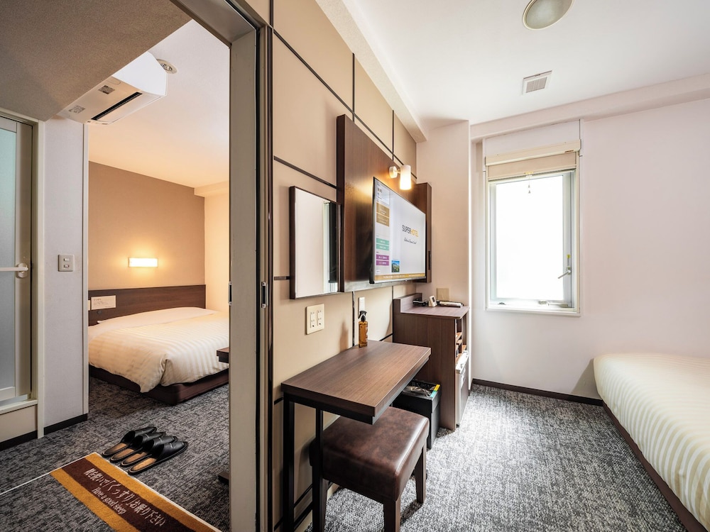 Super Hotel JR Fujiekimae Kinenkan 26/42