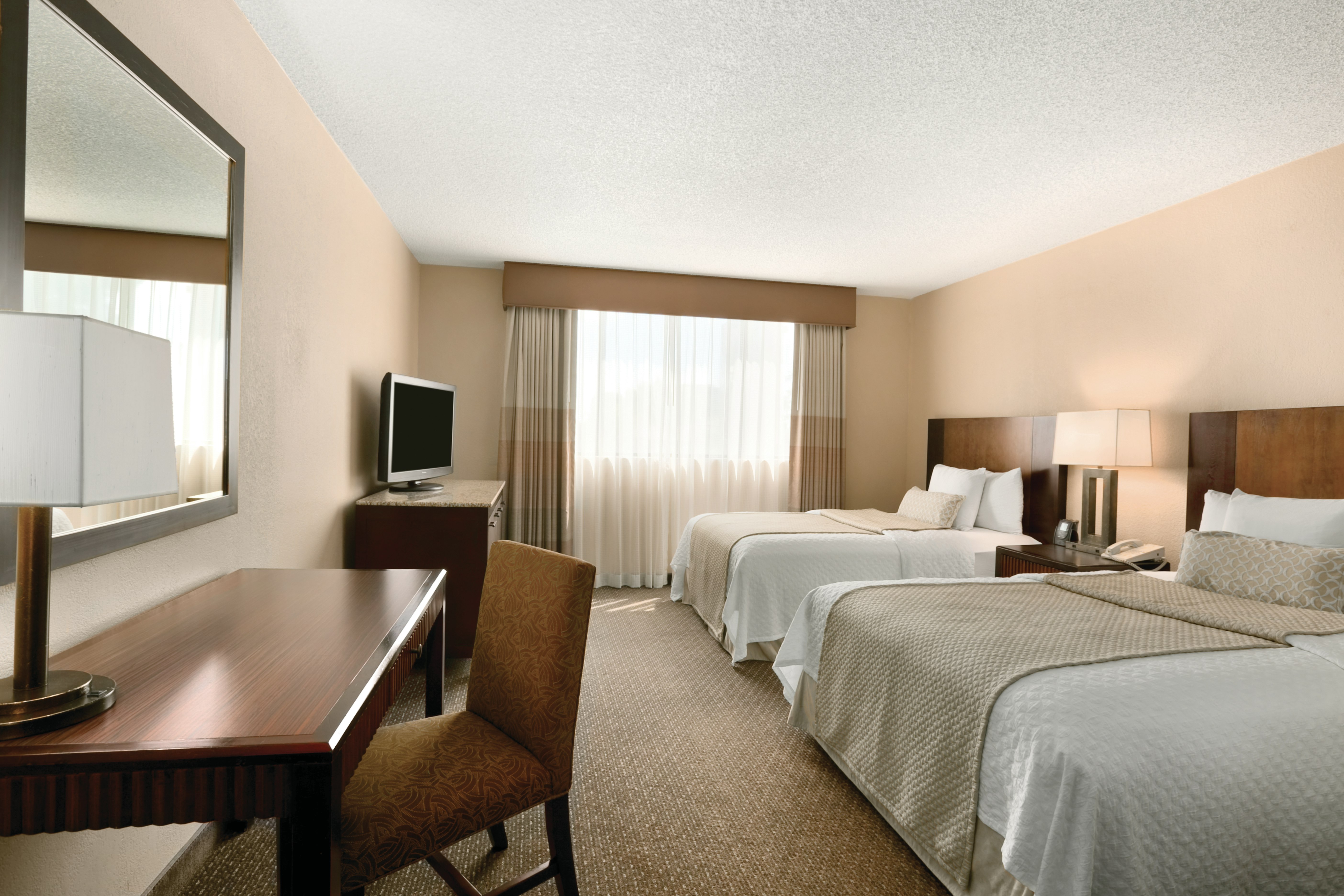 Embassy Suites by Hilton Phoenix Tempe 15/56