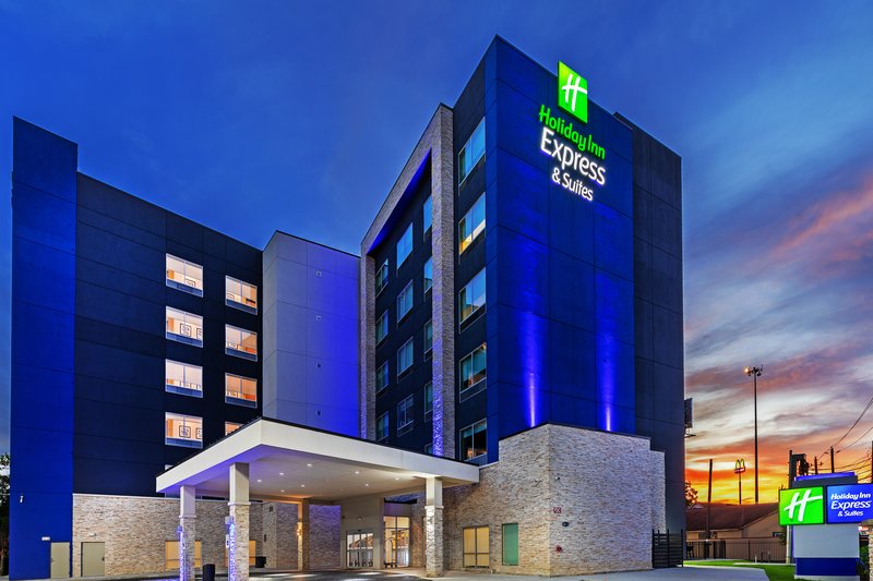 Holiday Inn Express & Suites Houston - N Downtown 2/48